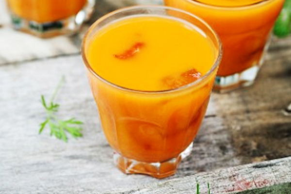 Recette smoothie carotte-orange-figue-banane